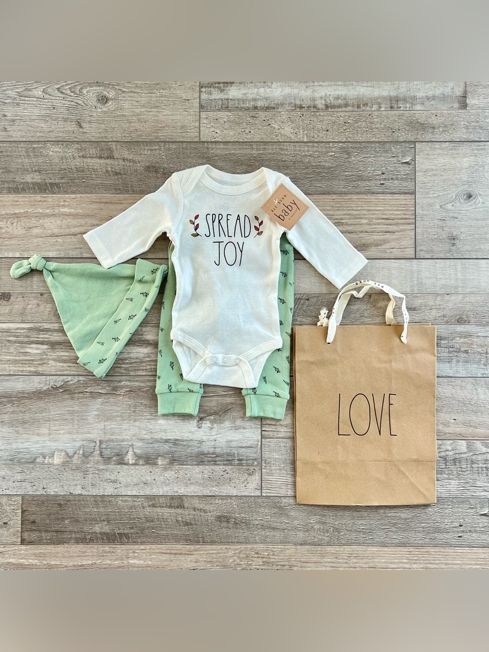 NWT Rae Dunn Spread Joy 3 Piece Outfit with Gift Bag Size 0/3 Months
